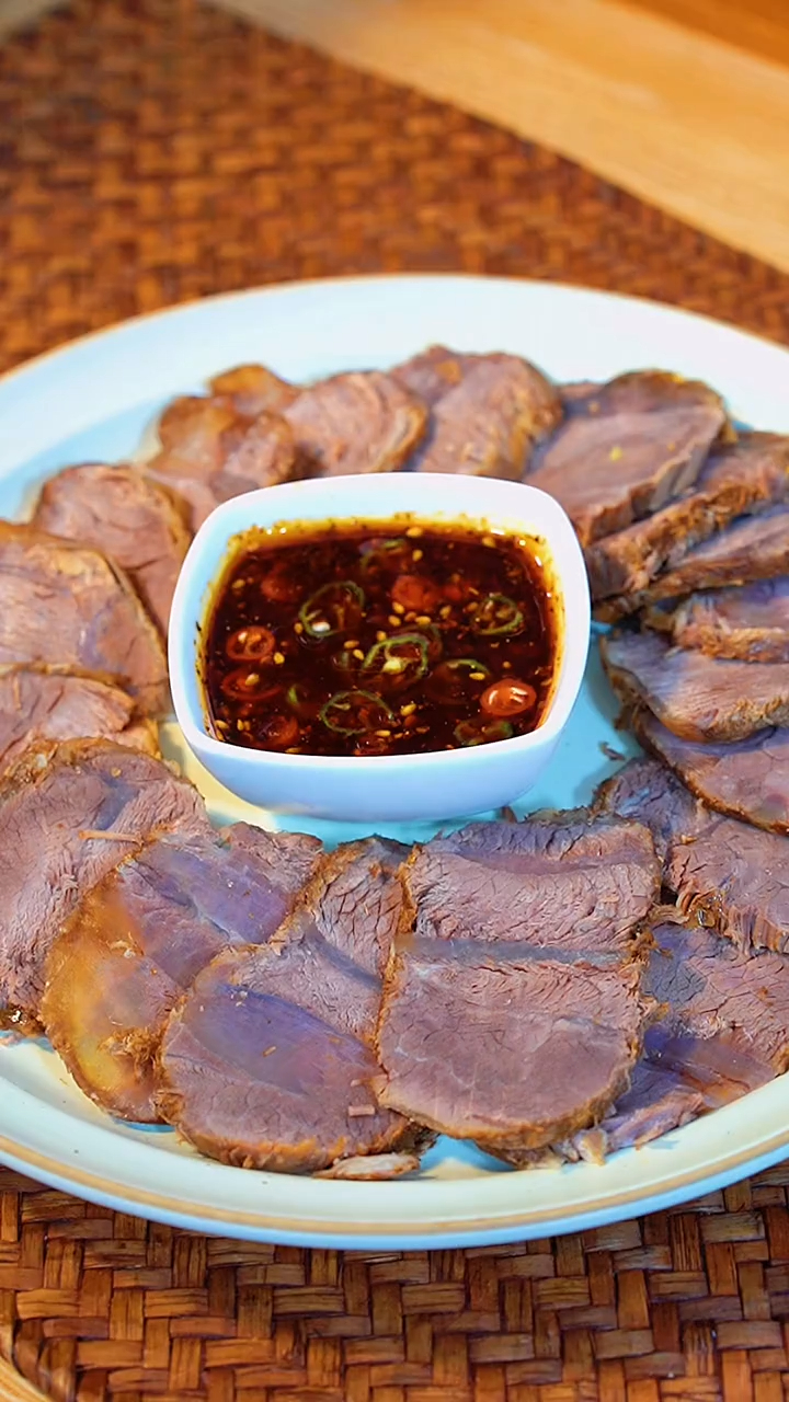 秘制卤牛肉配方,学会它,再也不用在外边买酱牛肉了,不论蘸料还是凉拌都超好吃