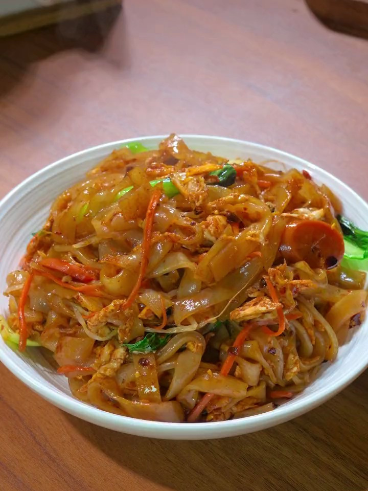 百次不厌的家常炒河粉