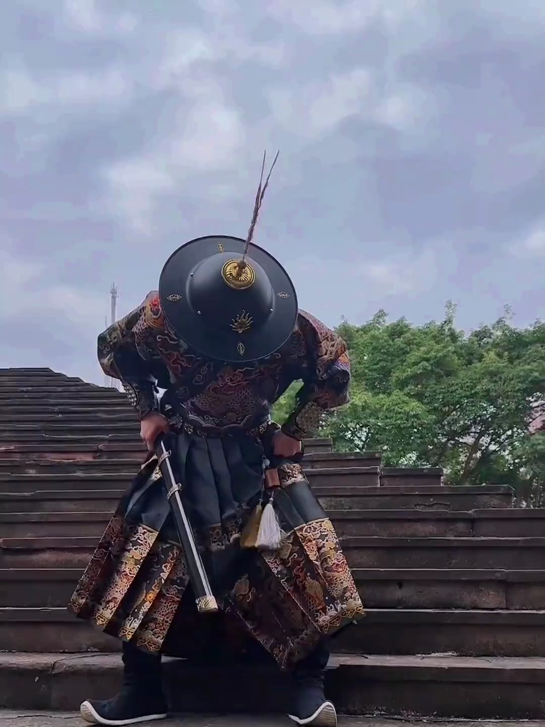 果然,最帅飞鱼服!十个人穿九个都是帅的!