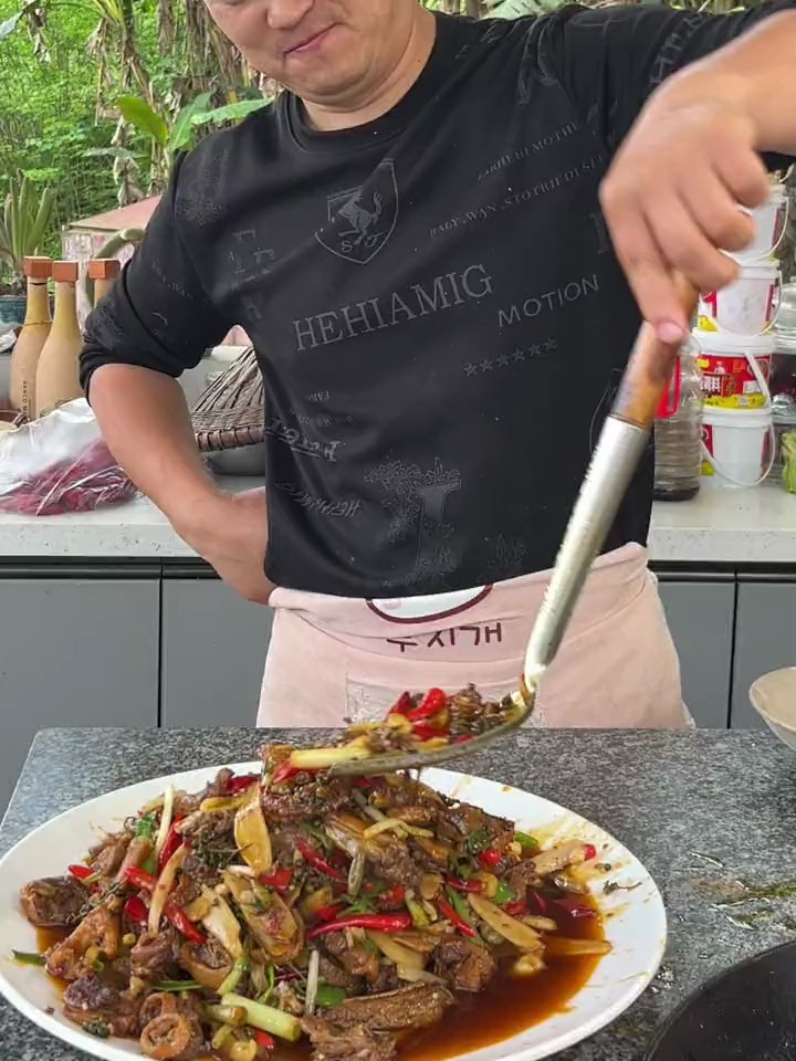 姜爆鸭子你是过油还是过水?只有用对了方法,乱炒都好吃