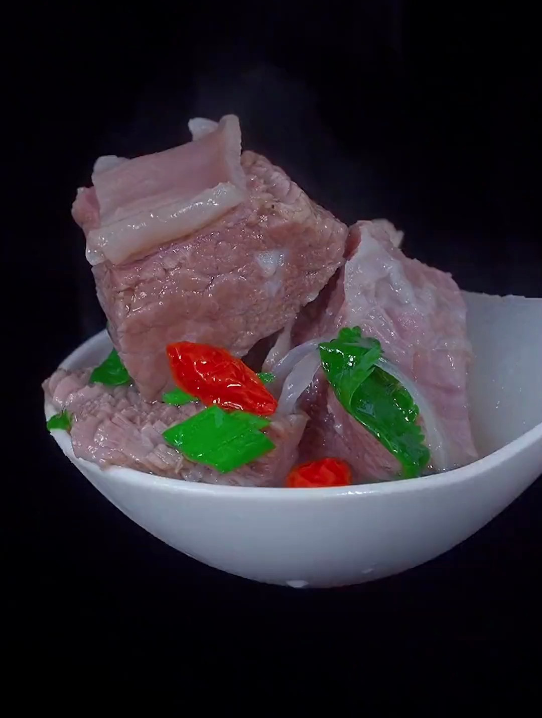 萝卜炖牛肉做法,汤鲜味美肉质不腥不柴,太好吃了