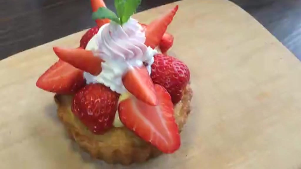 二次元美食!《梦色蛋糕师》同款草莓塔~