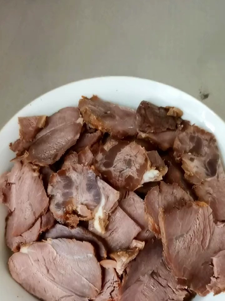 80块钱买的牛腱子,做的酱牛肉,在家做简单又好吃