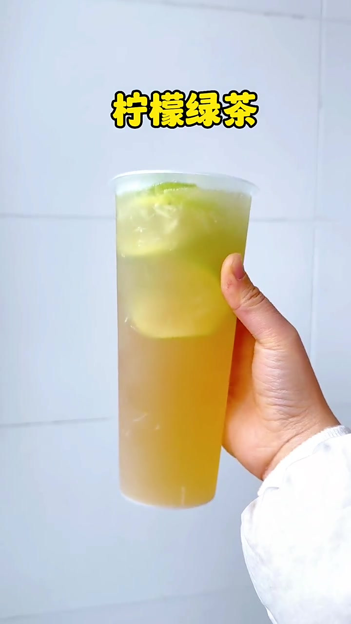 一起来瞧瞧同学们做的奶茶,颜值高口味好,顾客喝完还想喝