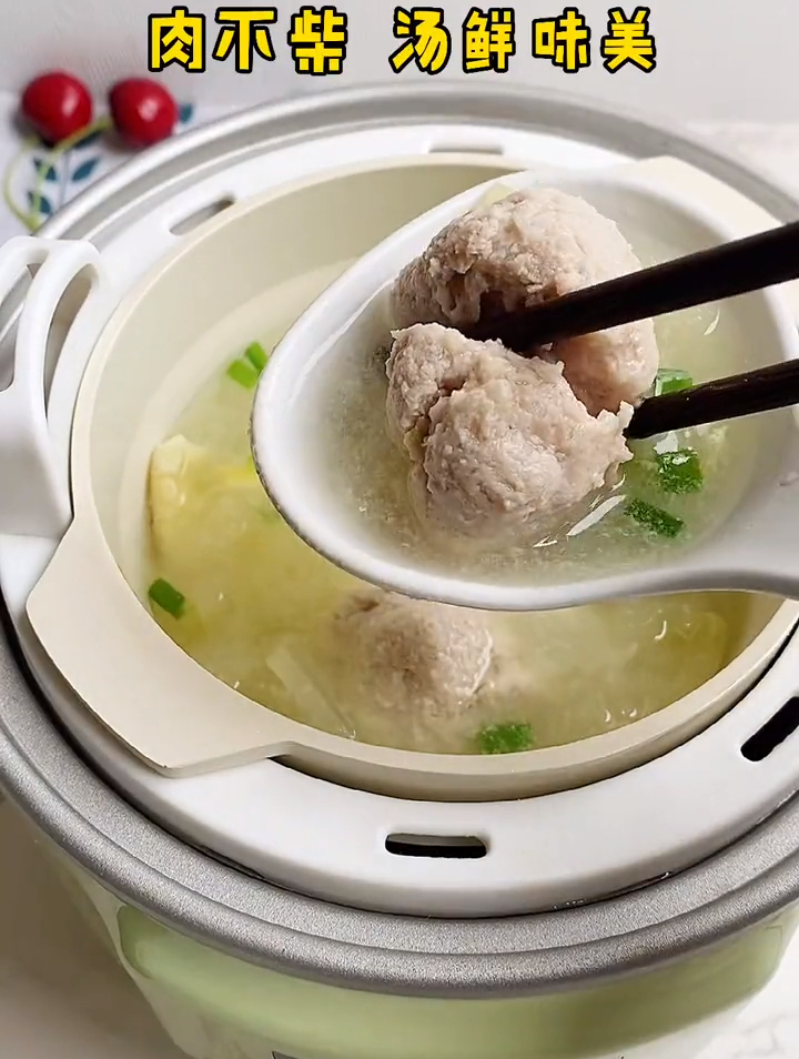 天气热宝宝爱流汗没食欲,安排这个补铁冬瓜干贝肉丸汤
