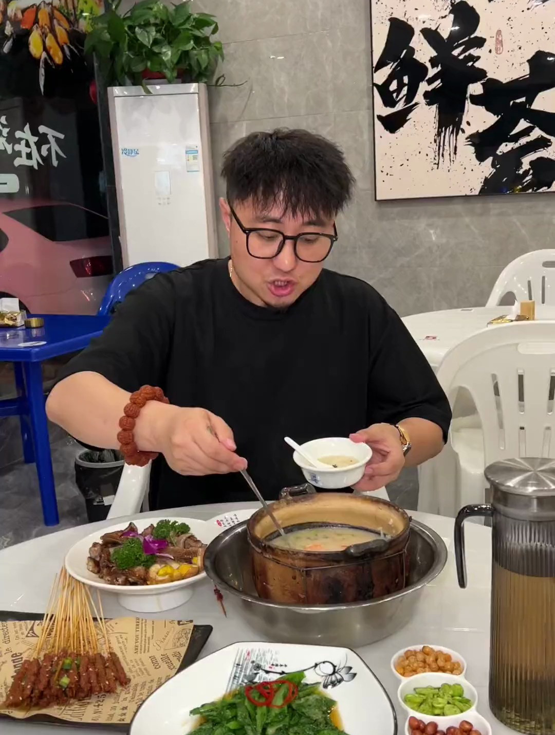 在长兴,一锅海鲜粥加牛肉串再加潮汕卤水,竟然只要98!
