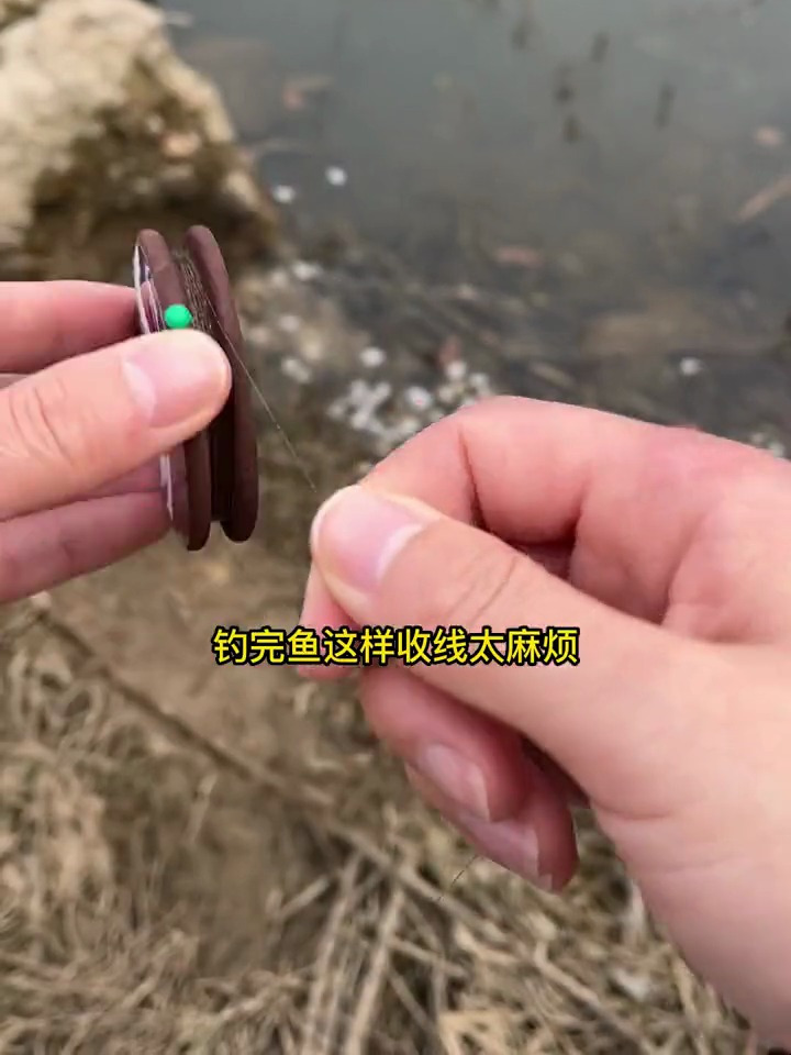 钓鱼收线直接缠在鱼竿上太伤线,看看老钓友怎么解决的?