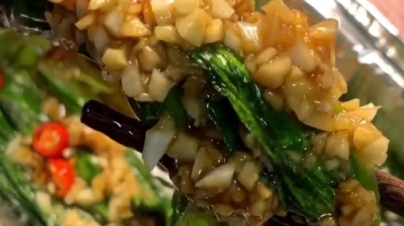 油麦菜这样做最好吃,既简单又美味,想减肥的一定要多吃!