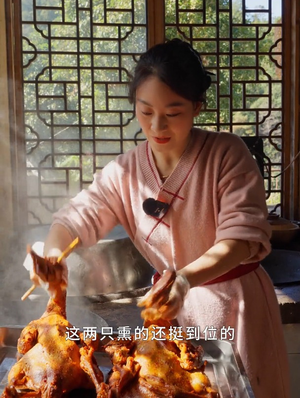 很久没做熏鹅了,好不容易有空闲时间,给想吃的朋友做几只