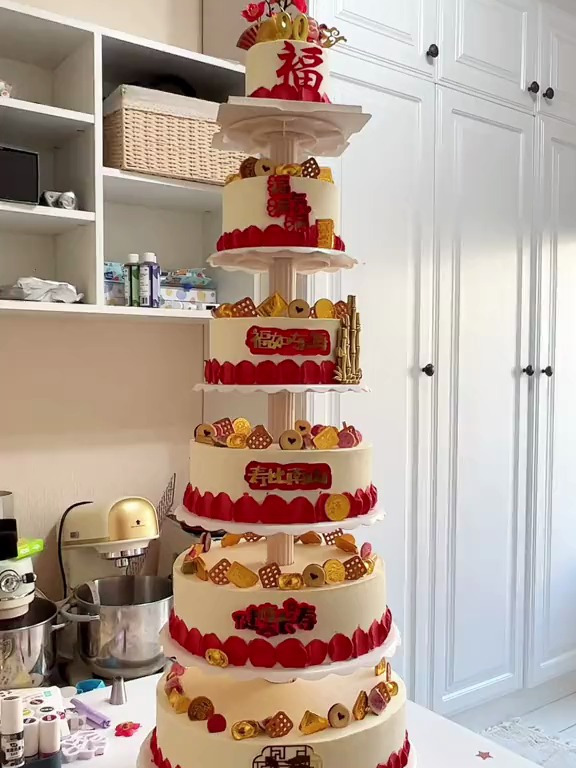 来一个6层祝寿蛋糕 4-14寸的