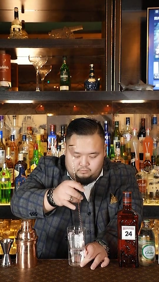 经典鸡尾酒,特调金菲士GINFIZZ