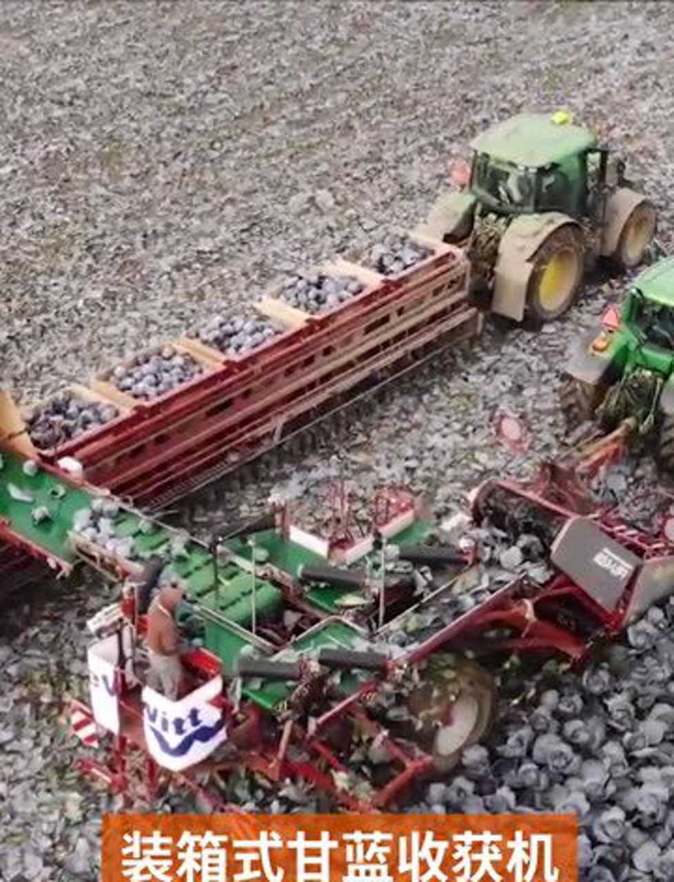 打包菜的机器,传送带设计挺有创意