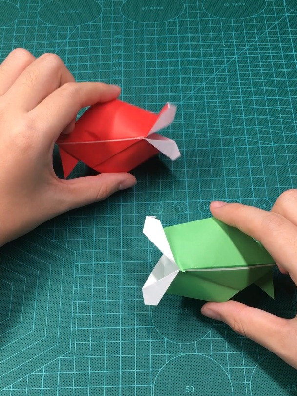 折一条会说话的鱼,超好玩的红鲤鱼与绿鲤鱼