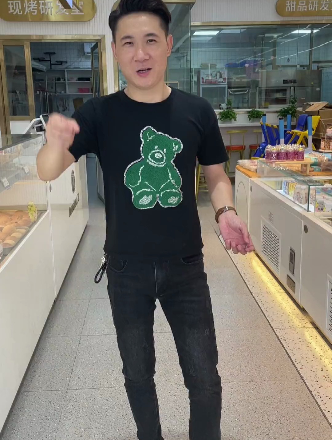 广隆蛋挞王,买一打送半打