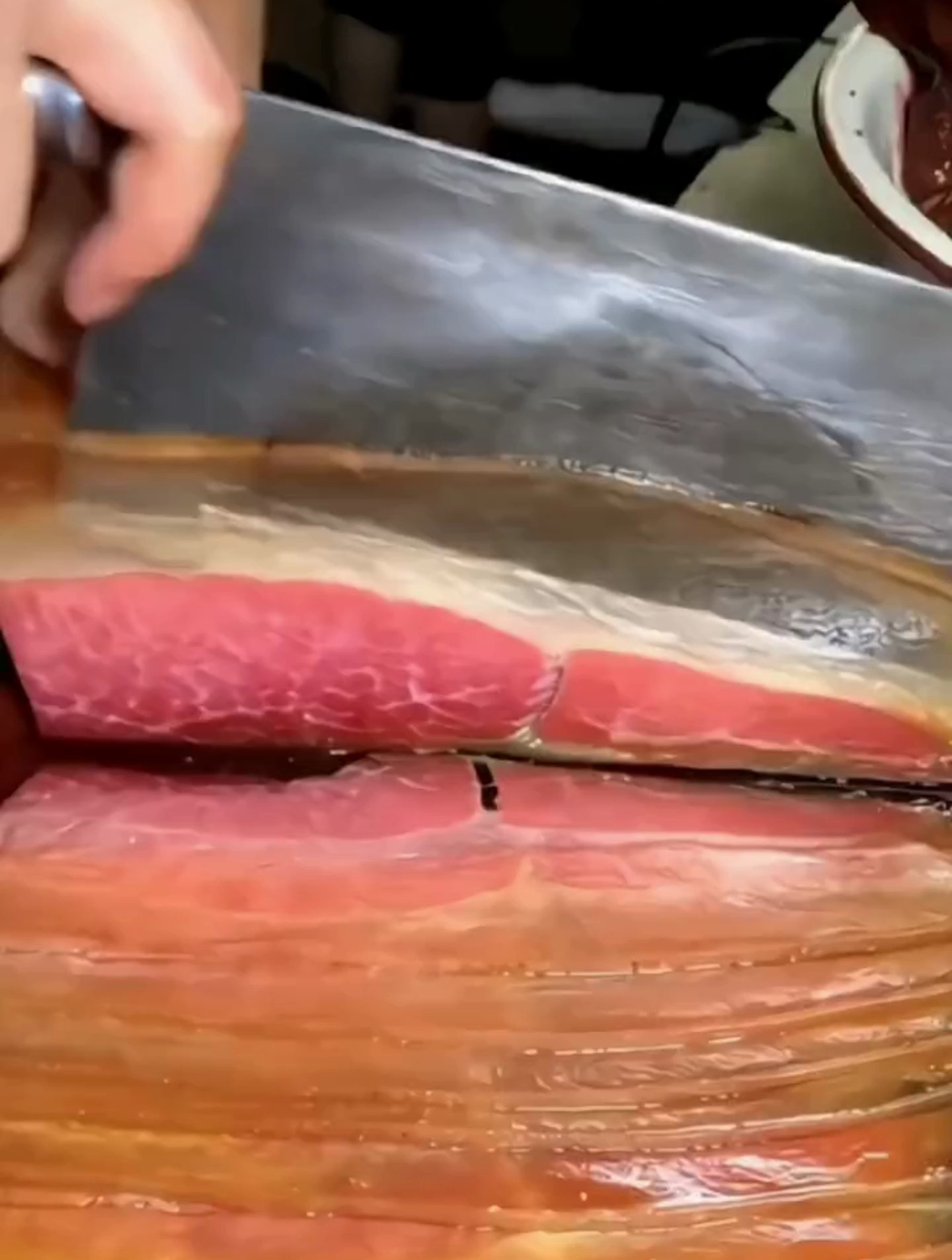 快过年了,给家里人做一道腊肉炒青菜,好吃到舔盘子
