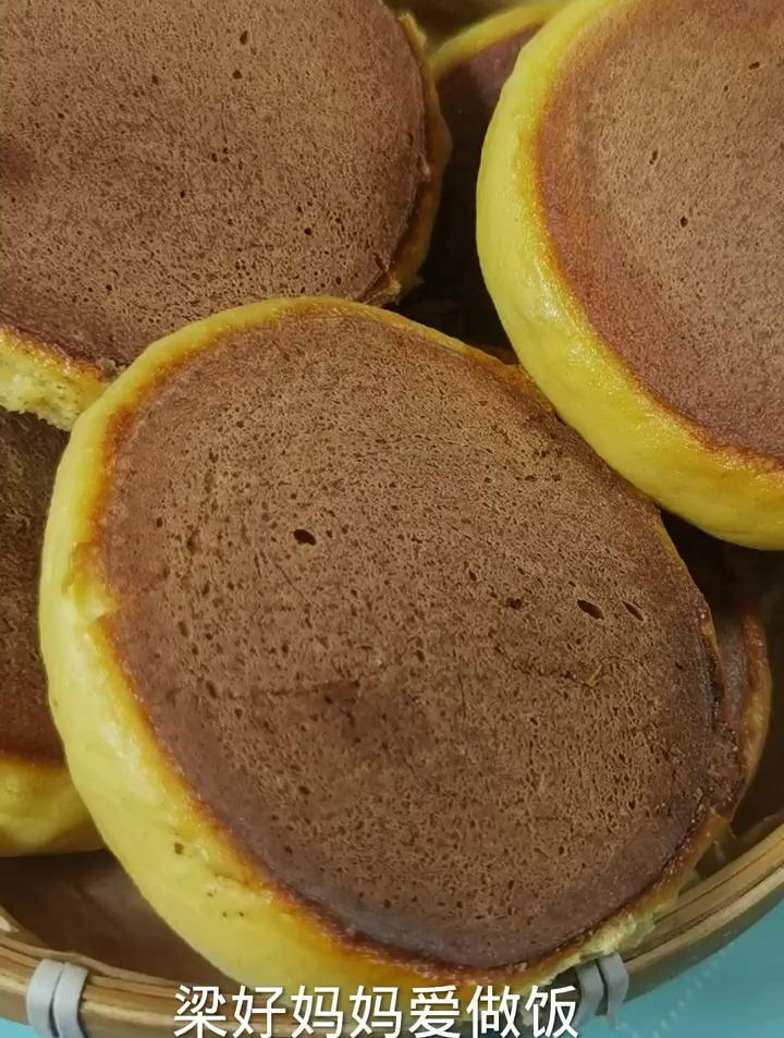 东北老式玉米面大饼子玉米面大饼子的做法