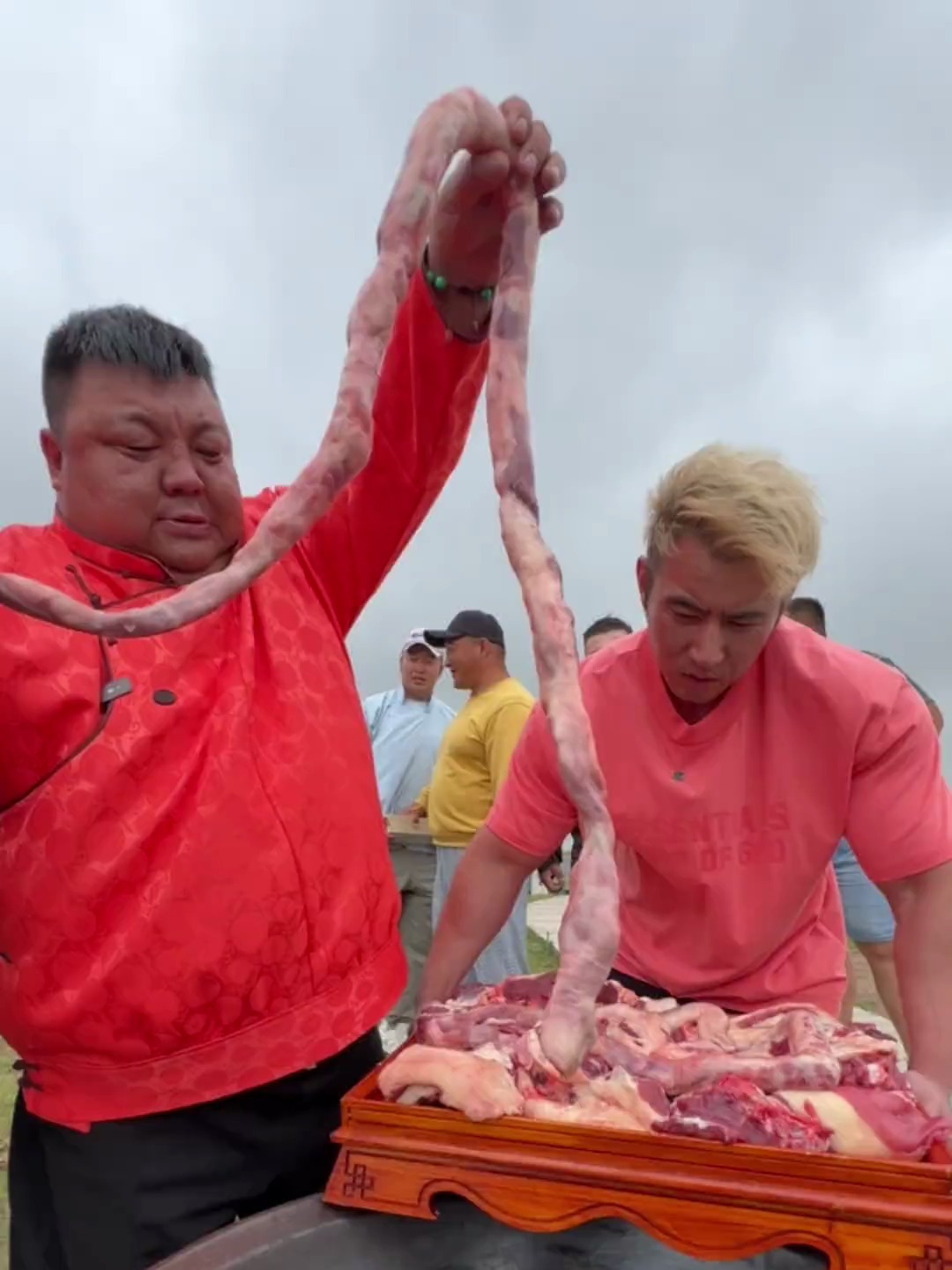 今天让兄弟尝尝手把肉 恩克 草原美食 手把肉