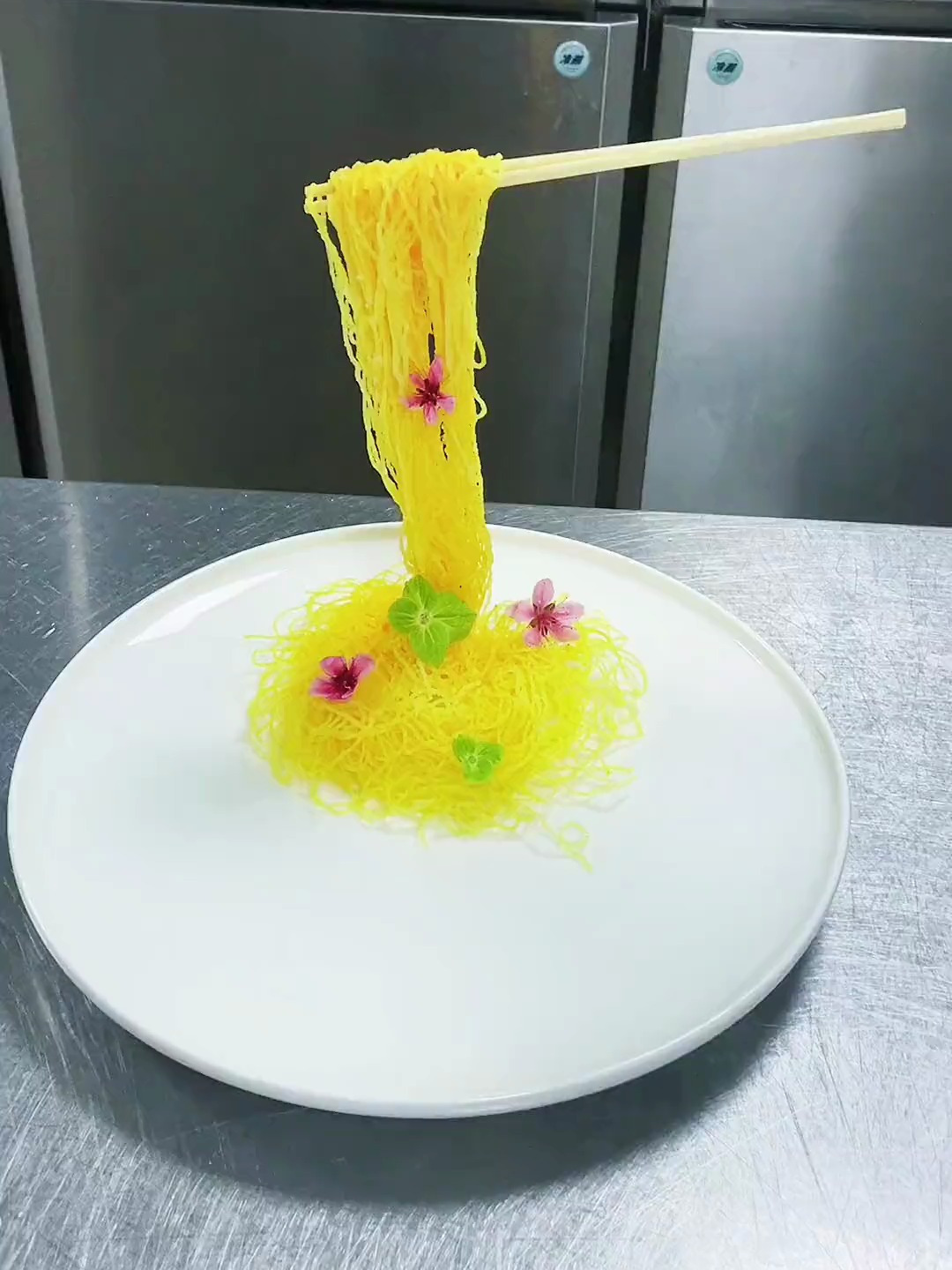 让你餐桌更有魅力的面条盘饰 摆盘技巧