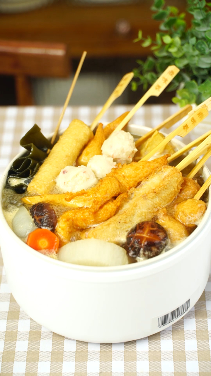 今天做了满满一锅关东煮,味道和便利店一模一样。