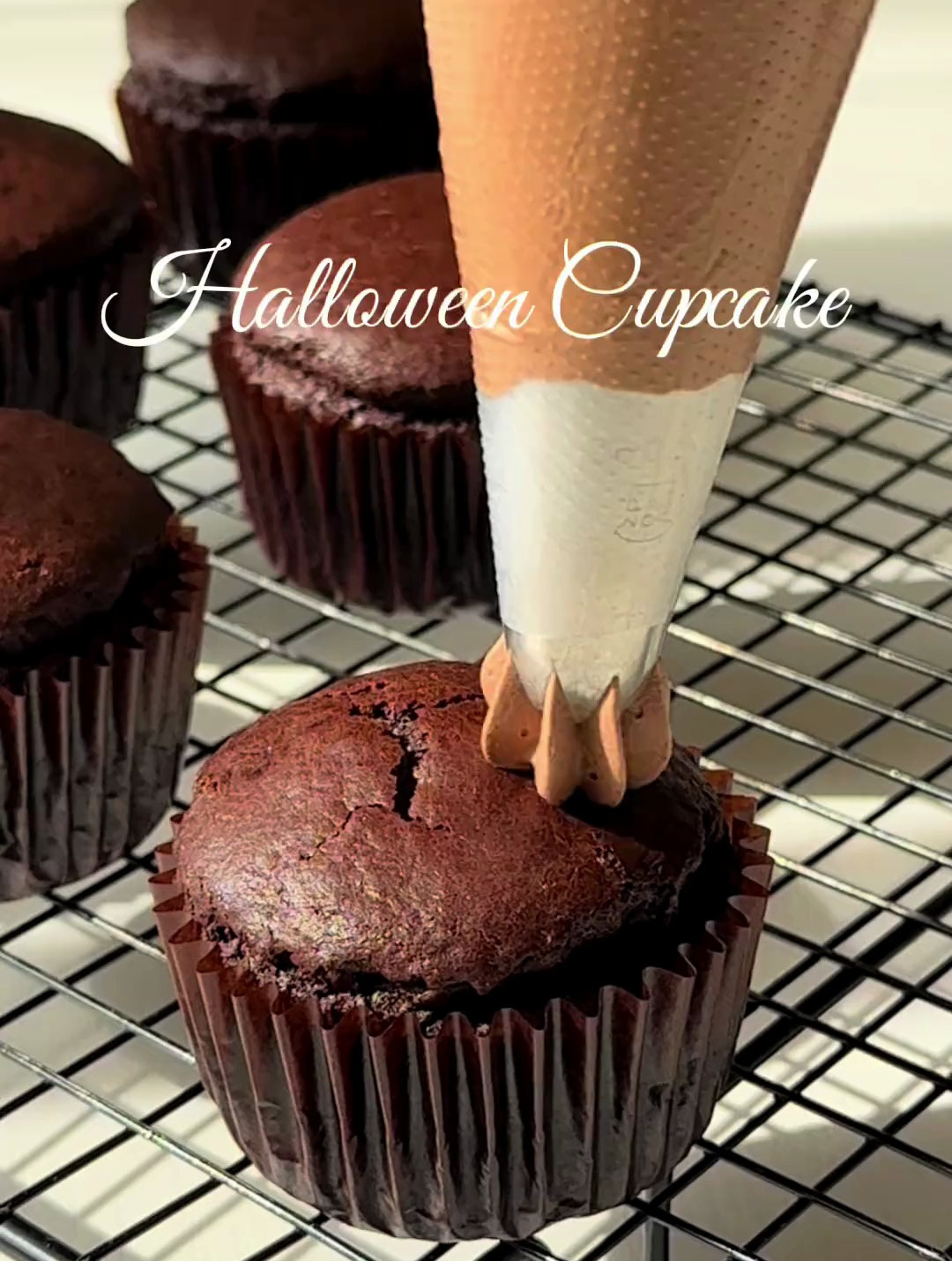 万圣节骷髅巧克力纸杯蛋糕~甜品治愈一切