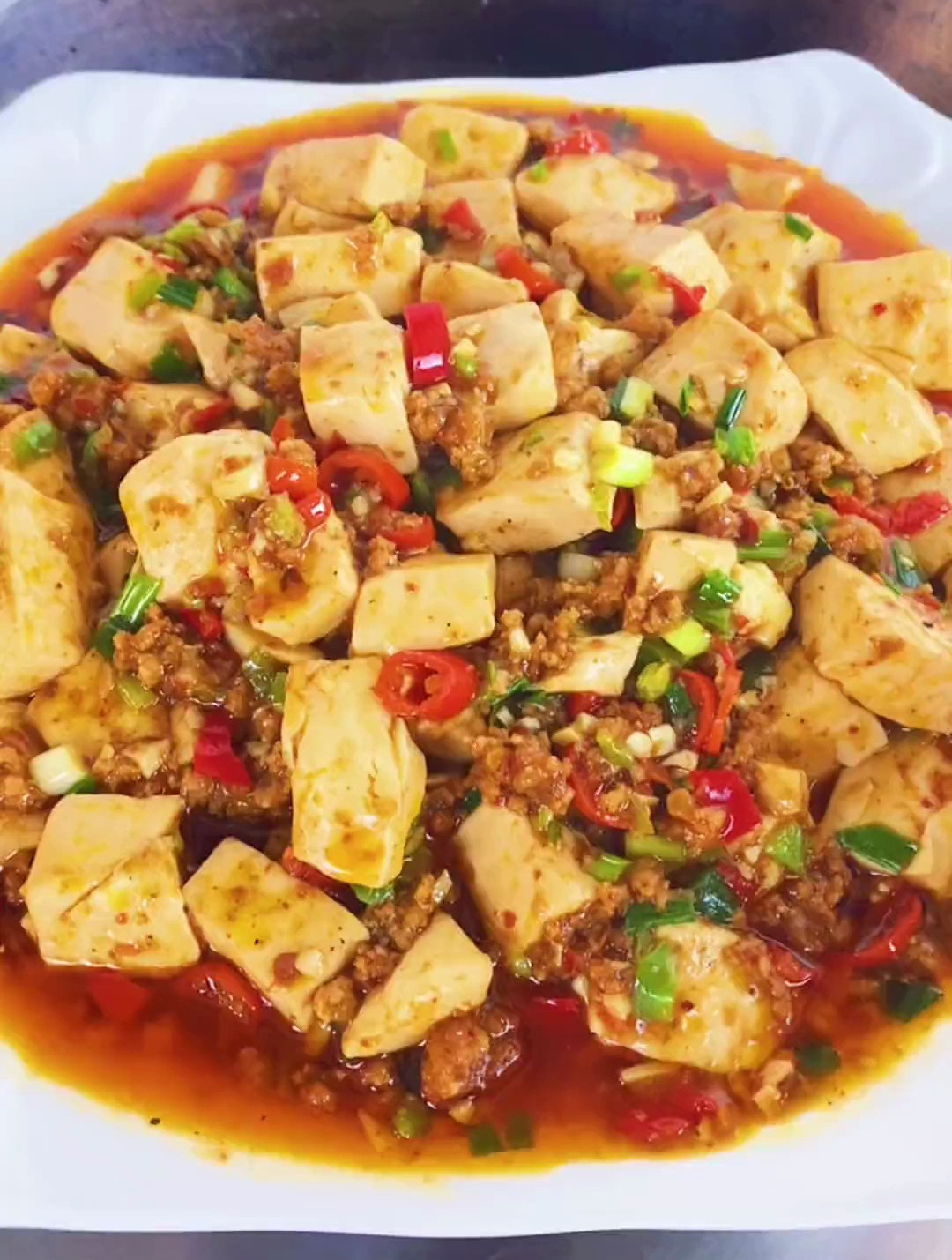 呼声很高的麻婆豆腐来了,选用这种嫩豆腐加点肉末做出来也太好吃