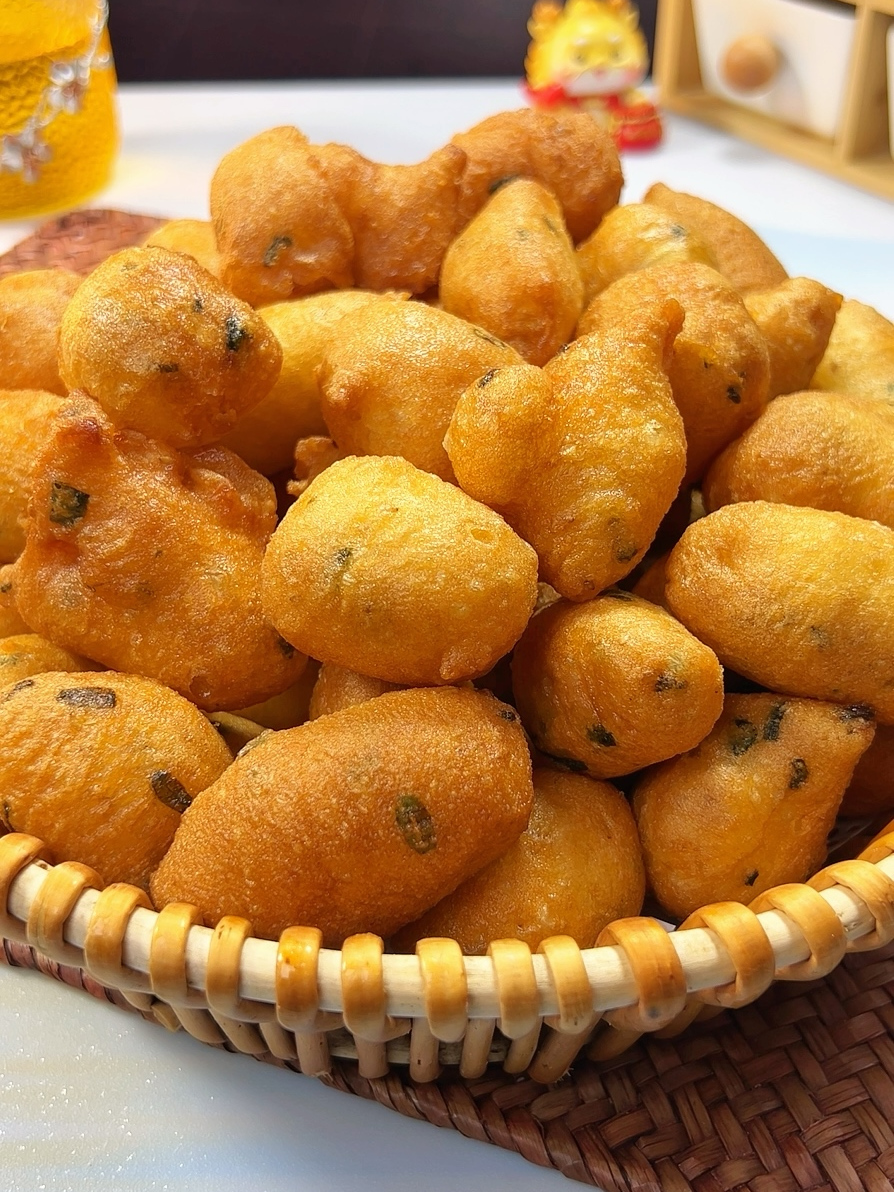 全程手不沾面就能做的小油条,外酥里软有嚼头,葱香浓郁太好吃了