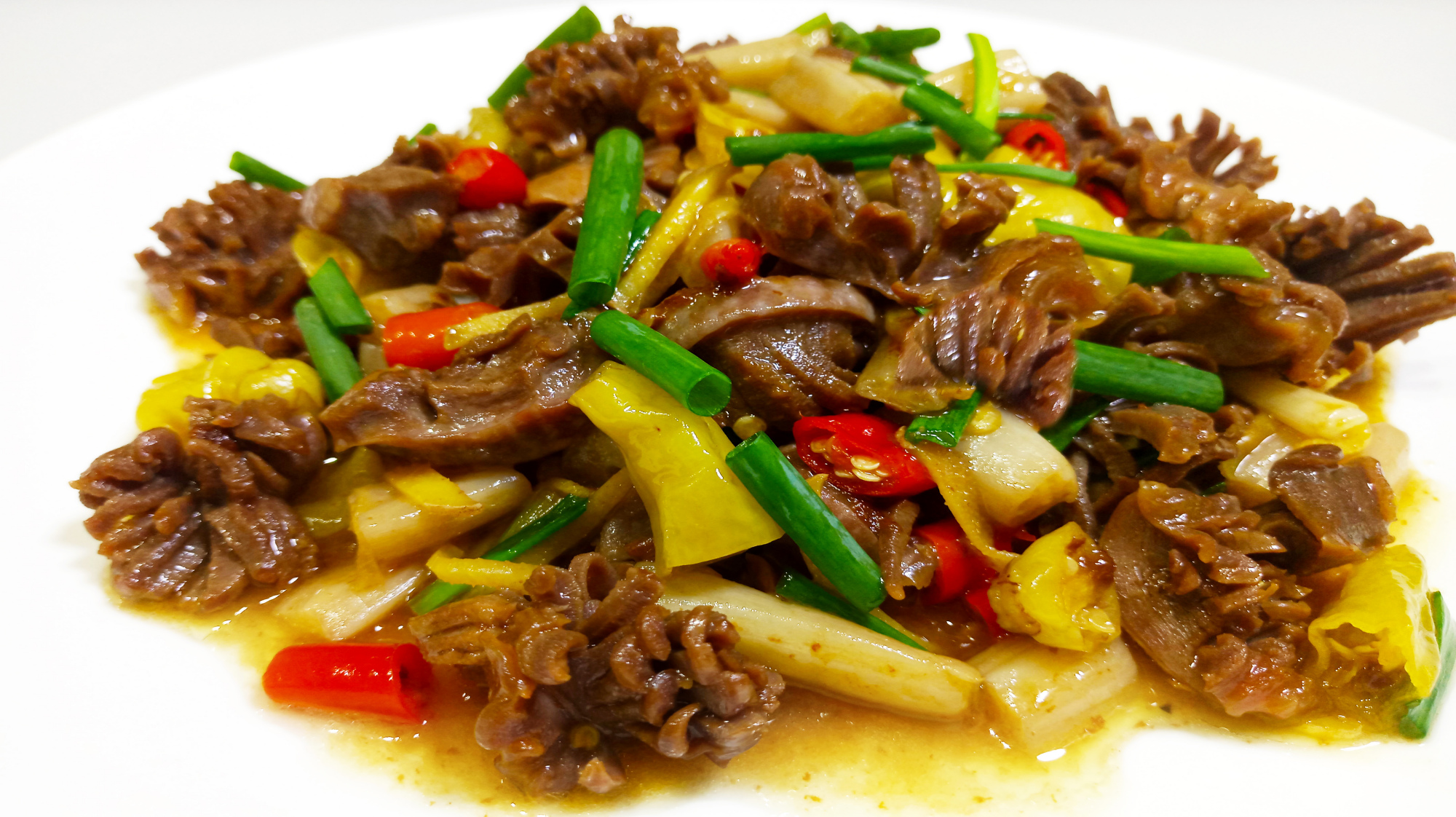 炒鸡胗搭配什么最好?有了它酸脆爽口没腥味,刀法也很重要