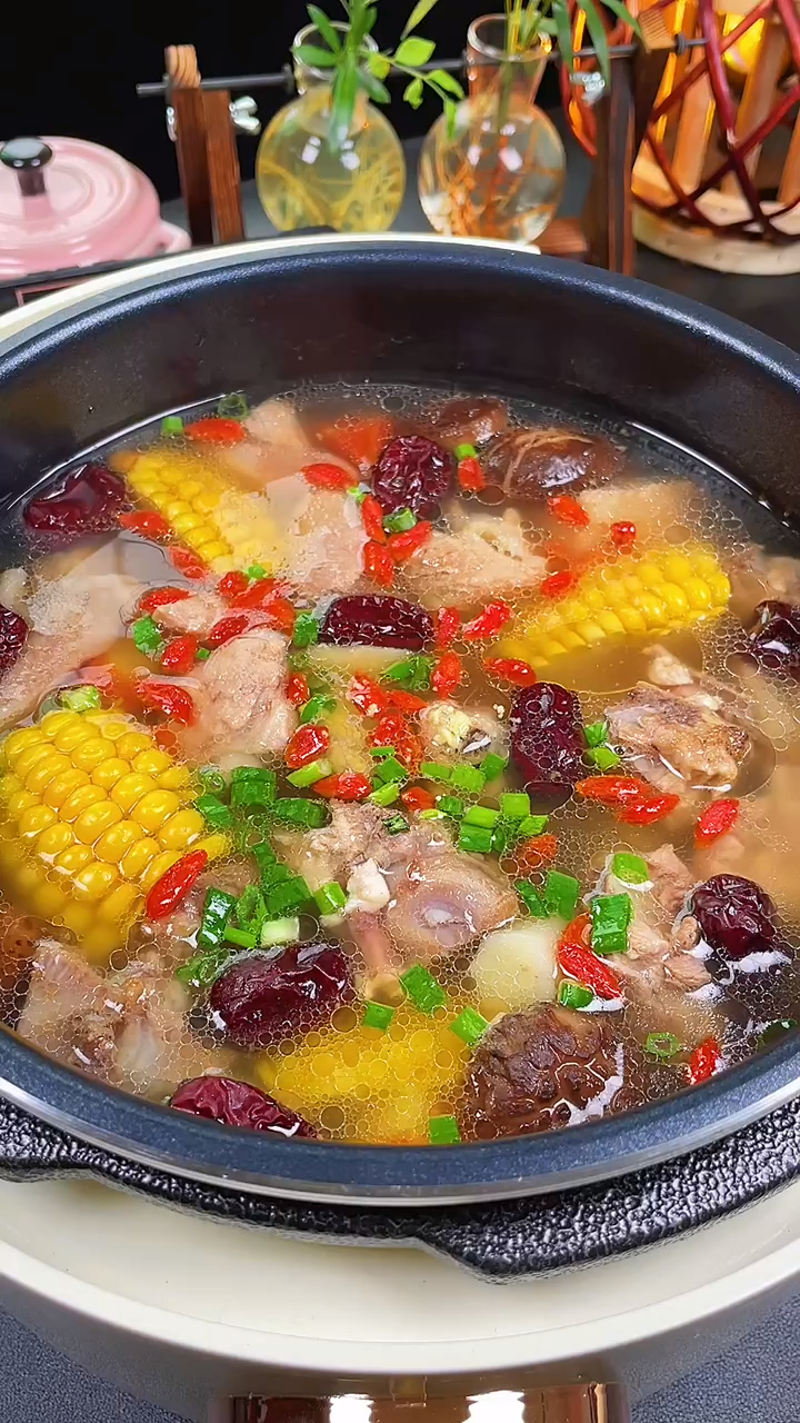 家有孩子的,这个山药排骨汤做起来吧!