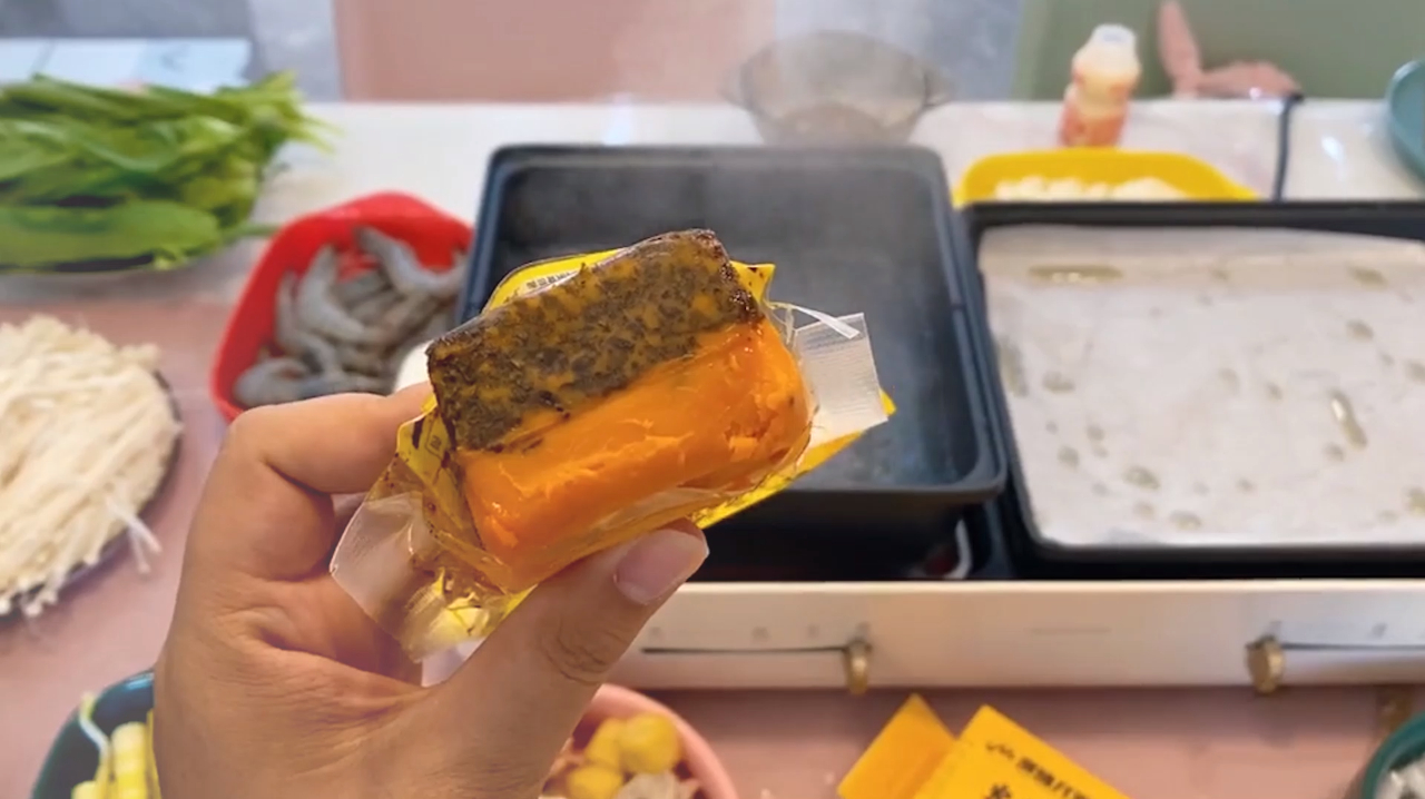 一定要安利的火锅底料,小龙坎也在用,喜欢在家做的安排起来!