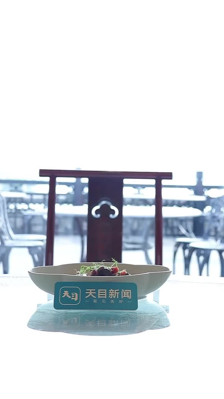 把春天的“鲜”蒸出来!大厨教你做“薄片火腿蒸春笋”