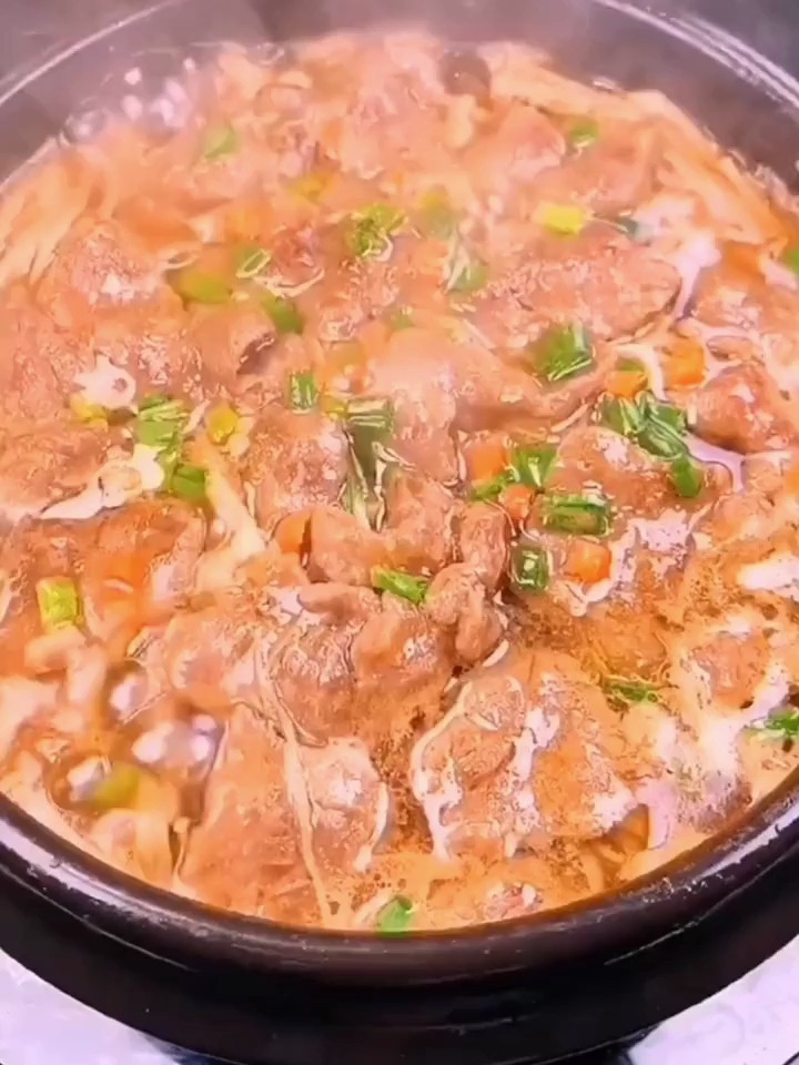 今天在家自己做个牛肉堡