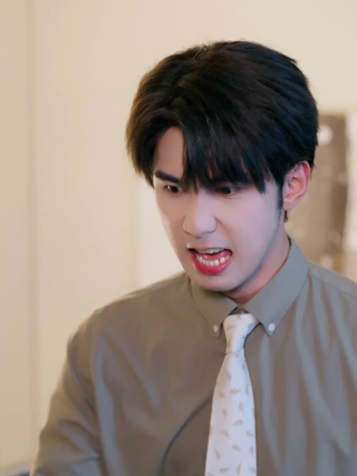 【热播短剧】云端玫瑰刺- 41