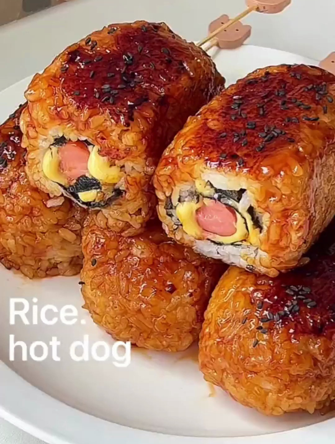 脆皮饭团热狗棒流心芝士太诱人剩米饭的神仙做法—热狗棒
