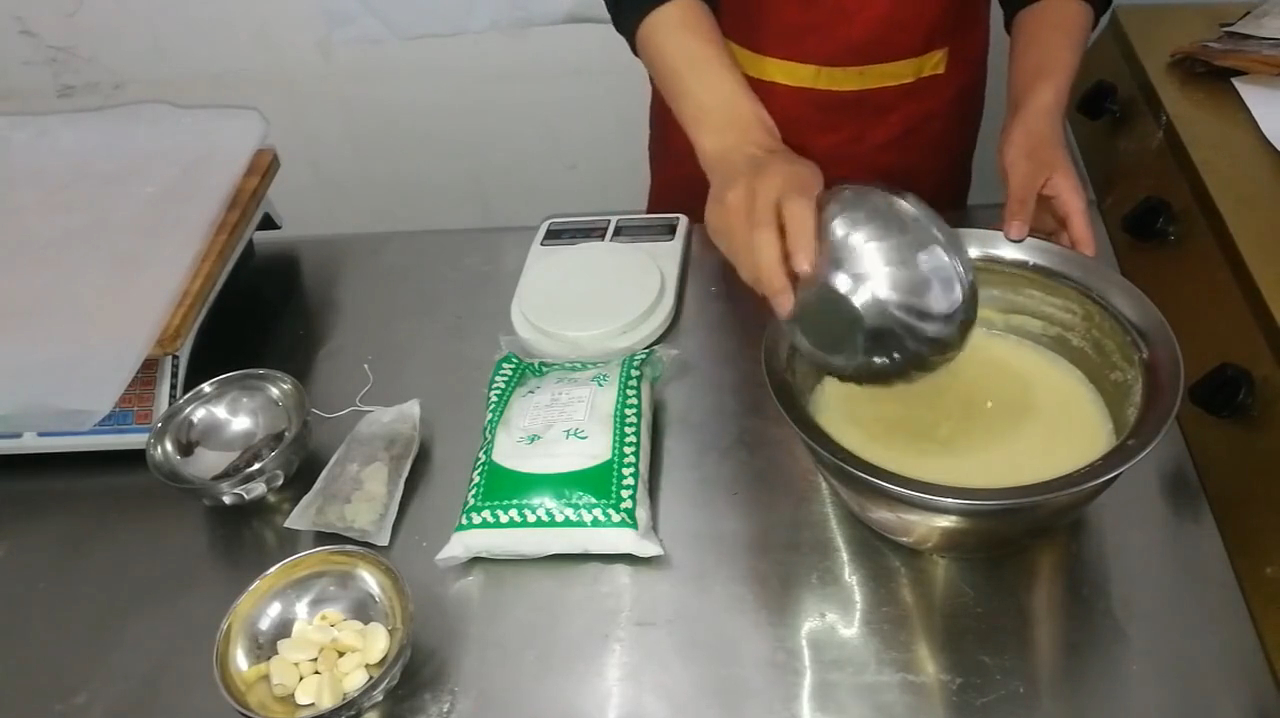 正宗湖南长沙黑色臭豆腐乳的制作方法和配料臭豆腐酱汁怎么调配