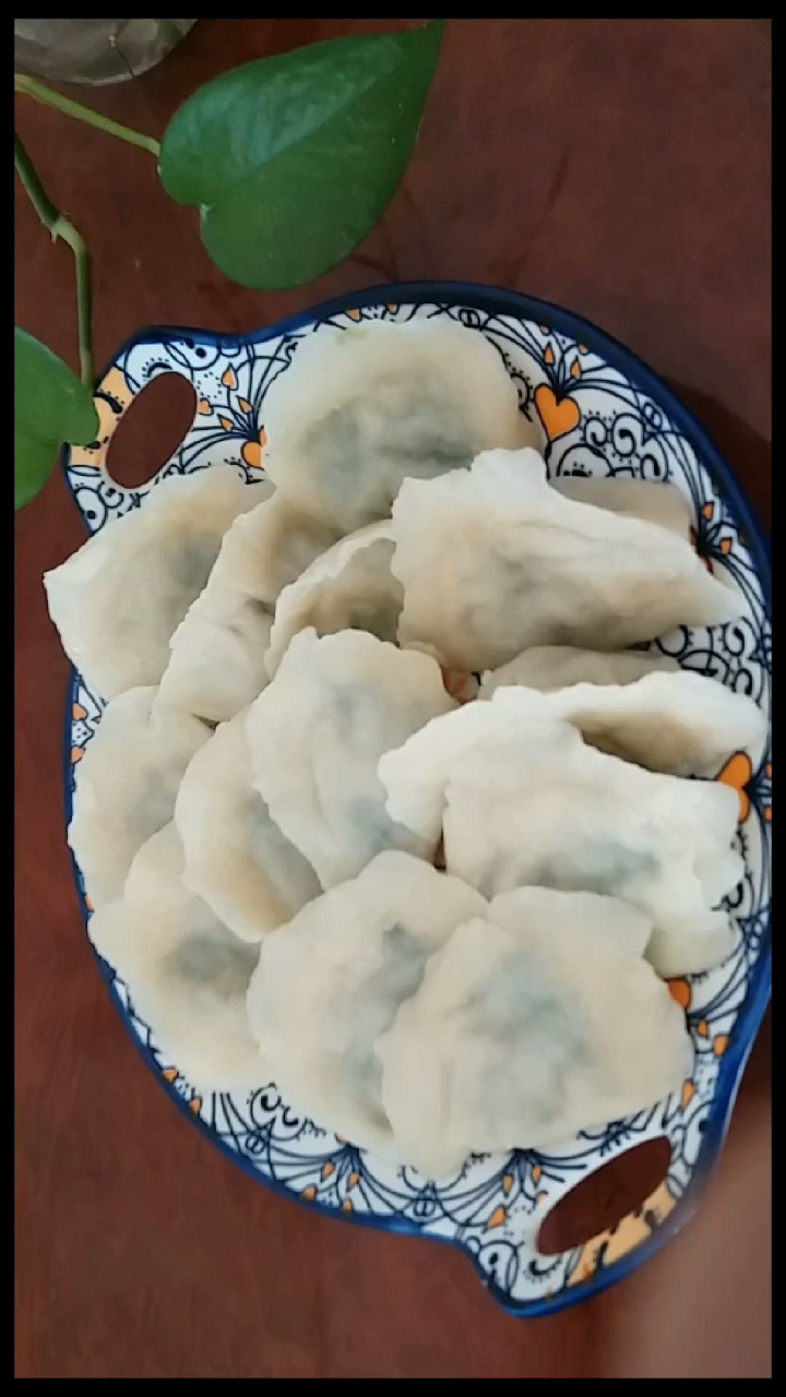 在家包饺子视频,韭菜馅的好吃