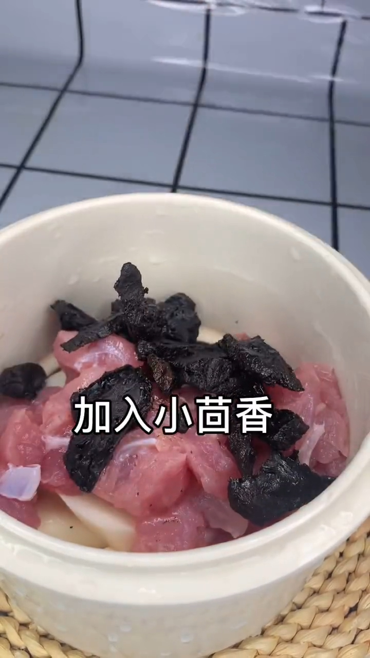 睡眠不好?精伸状况便差的朋友,以试试这个山药熟地瘦肉汤