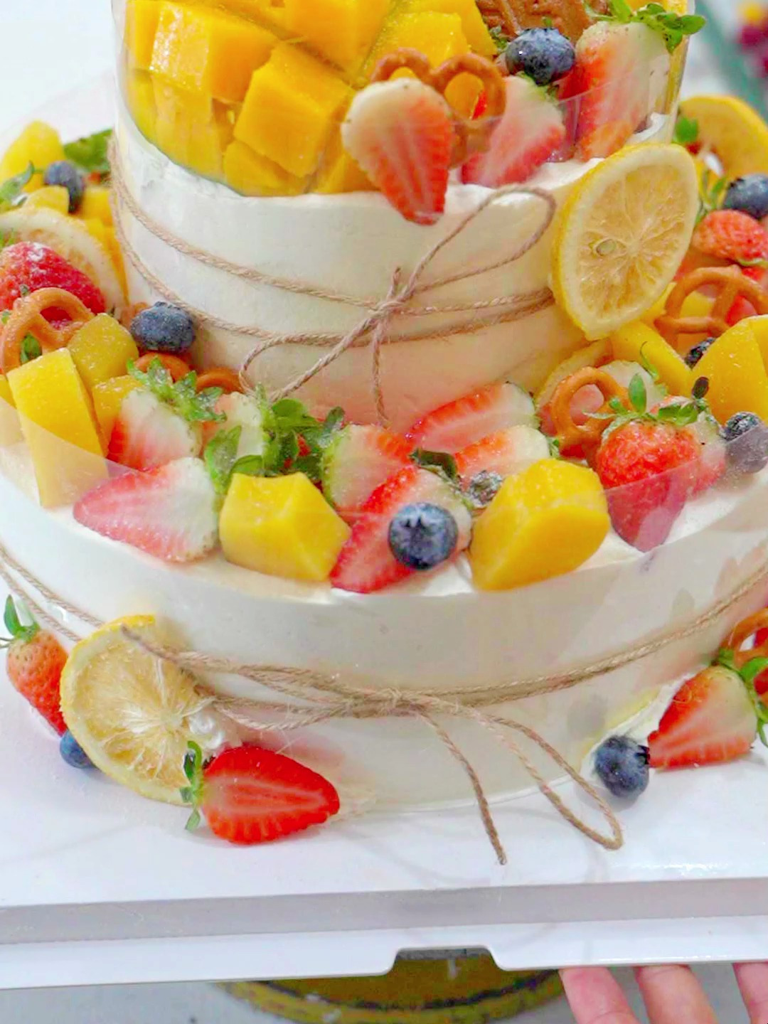 双层水果蛋糕,好吃儿童很喜欢