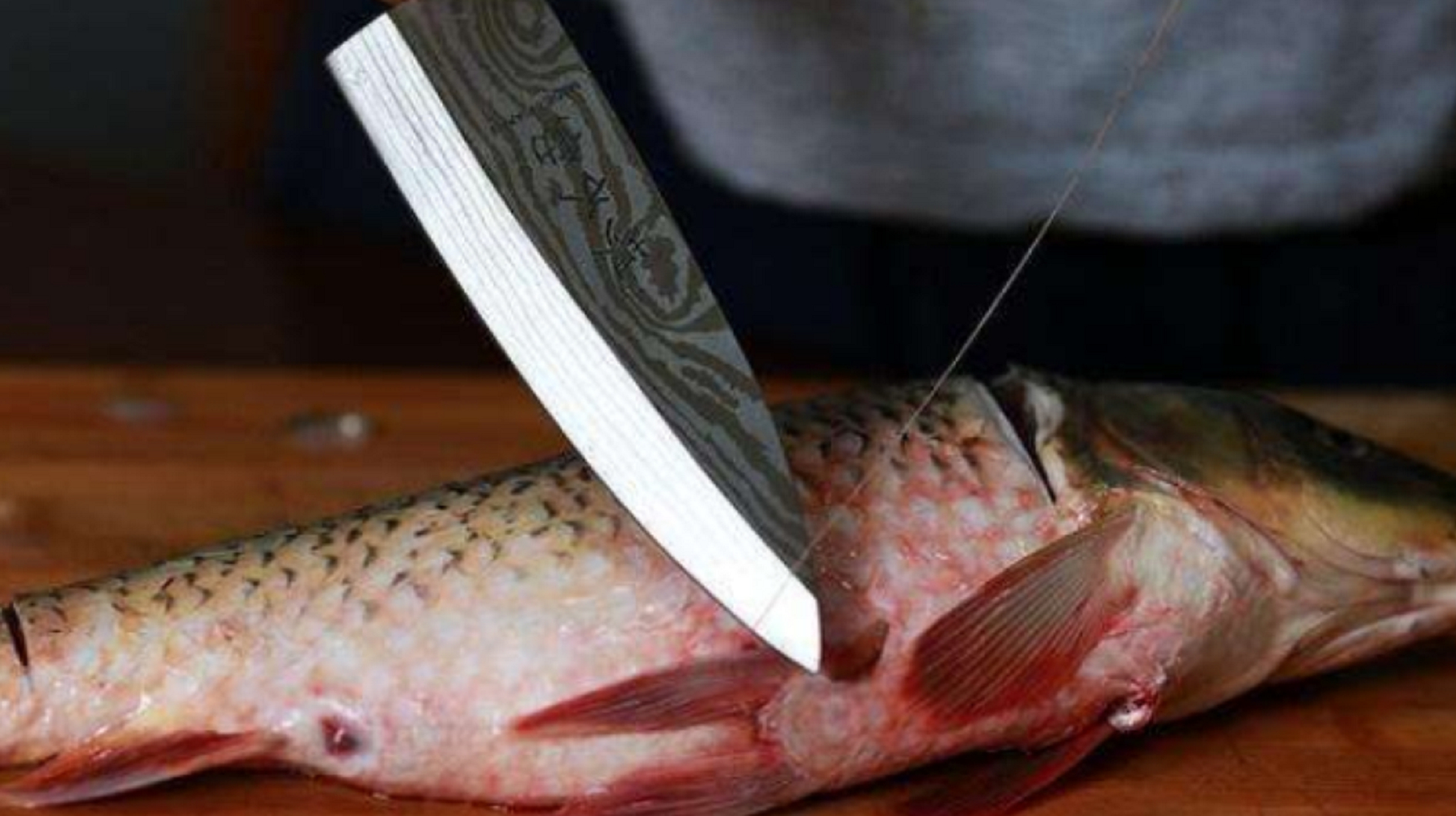 做鱼时,不管是什么鱼,只要扔掉这4个部分,就能彻底去掉腥味