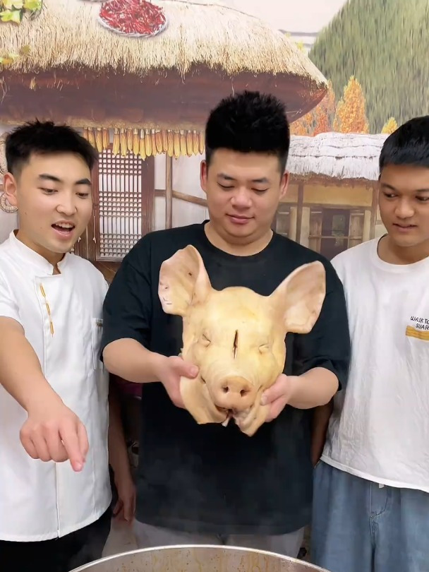 热卤系列,三种口味,鸭货,猪肉,鸡货,蔬菜,丸子都有