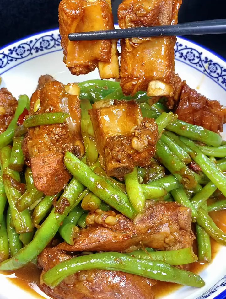 四季豆炒回锅肉你们喜欢吗