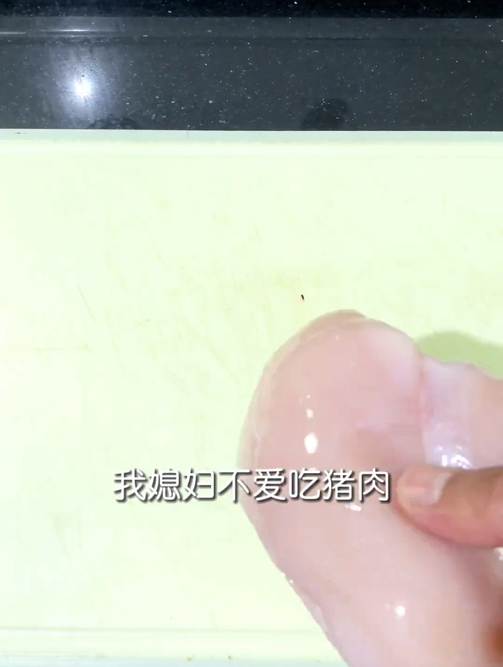 鱼香鸡丝,鱼香肉丝这菜抱着电饭煲吃最后连锅都能嚼了