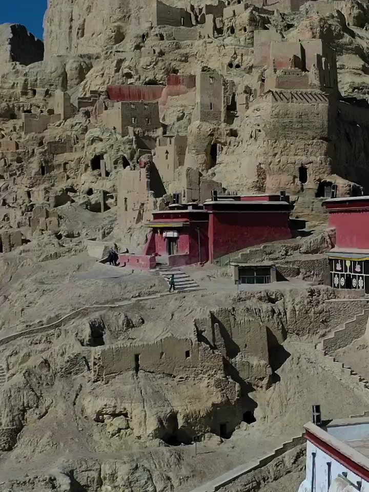 拥有10万人的古格王朝却在300年前一夜消失,他们究竟去哪里了?