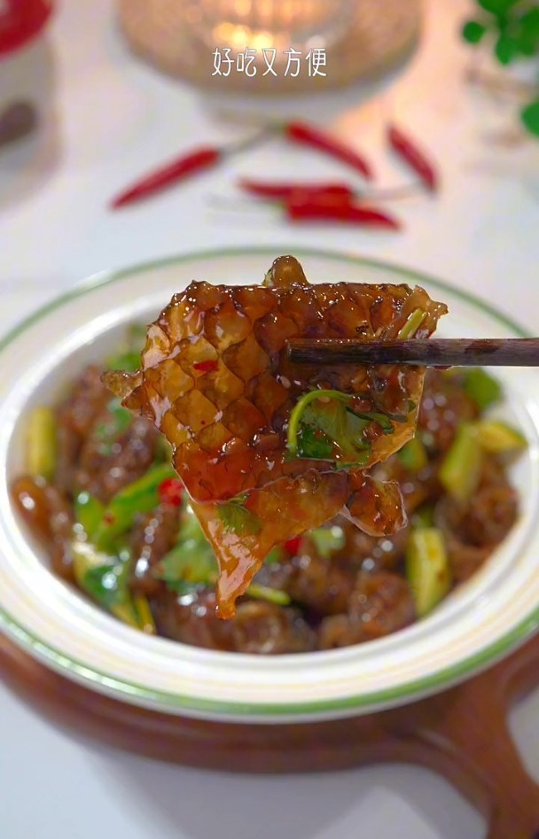 爽脆可口的凉拌鱼皮