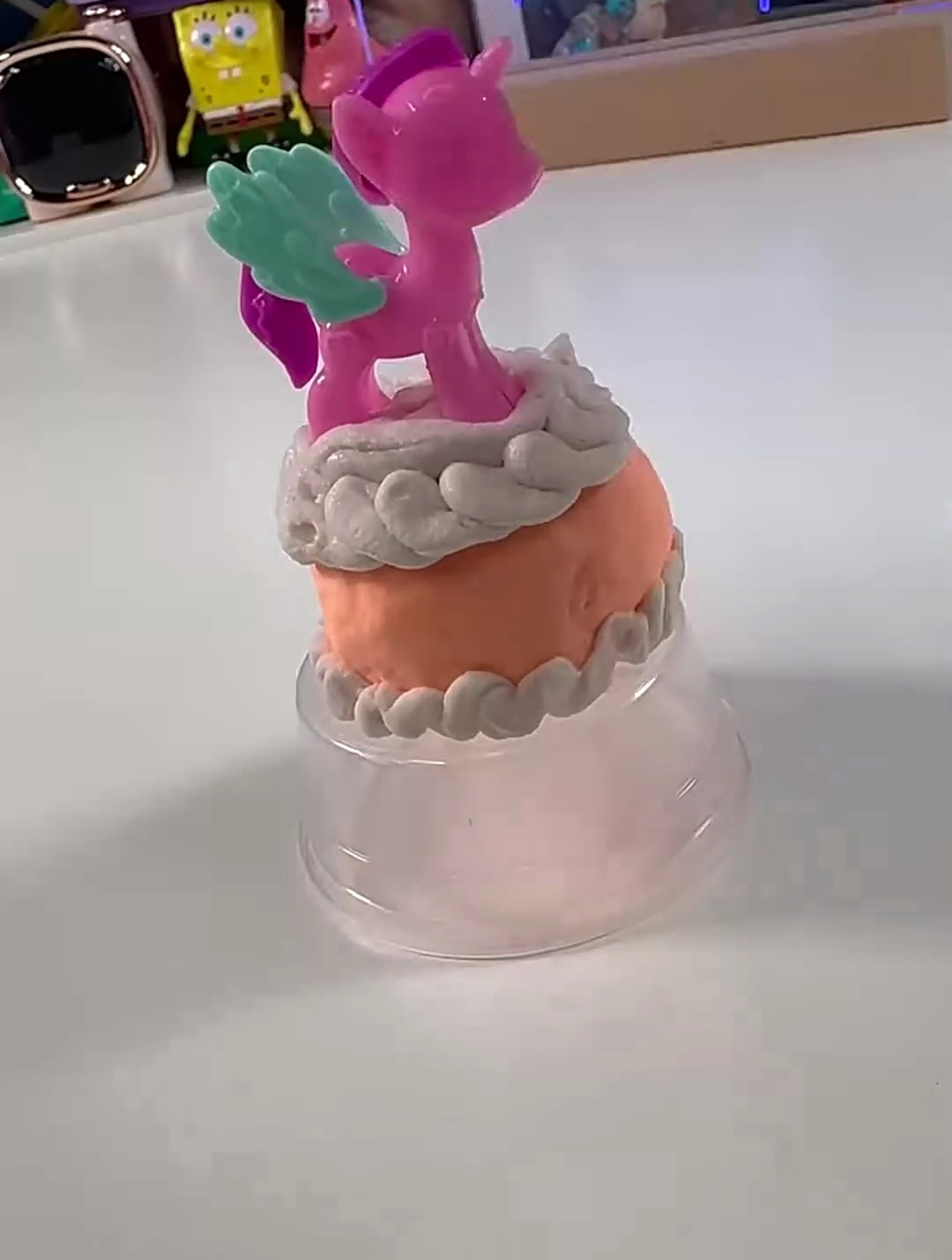 开箱玩具:制作小马宝莉蛋糕