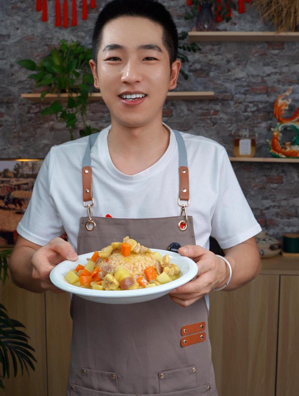 自己在家就能做的浓香咖喱鸡肉饭,比餐厅的还要好吃