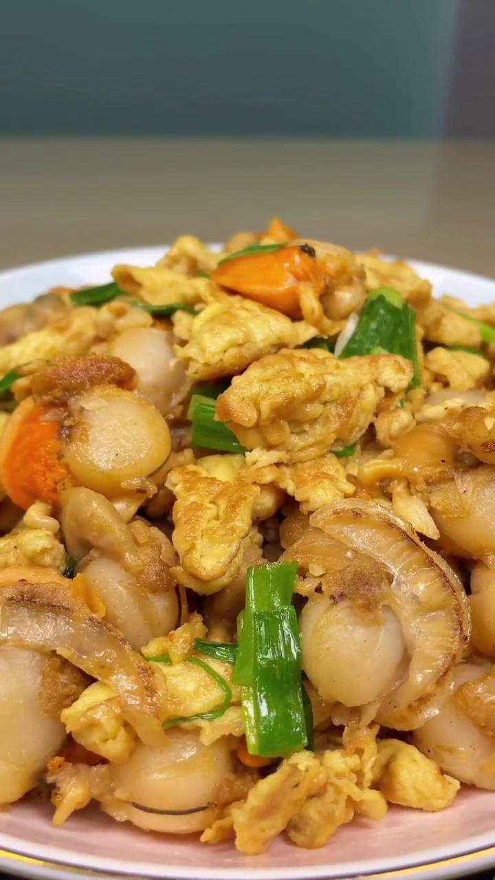 扇贝肉炒鸡蛋!每晚7点准时开播教做菜