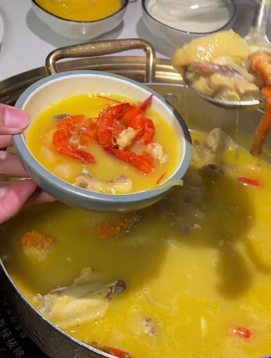 爱琴海这家港式打边炉的花胶鸡真的会狠狠爱住