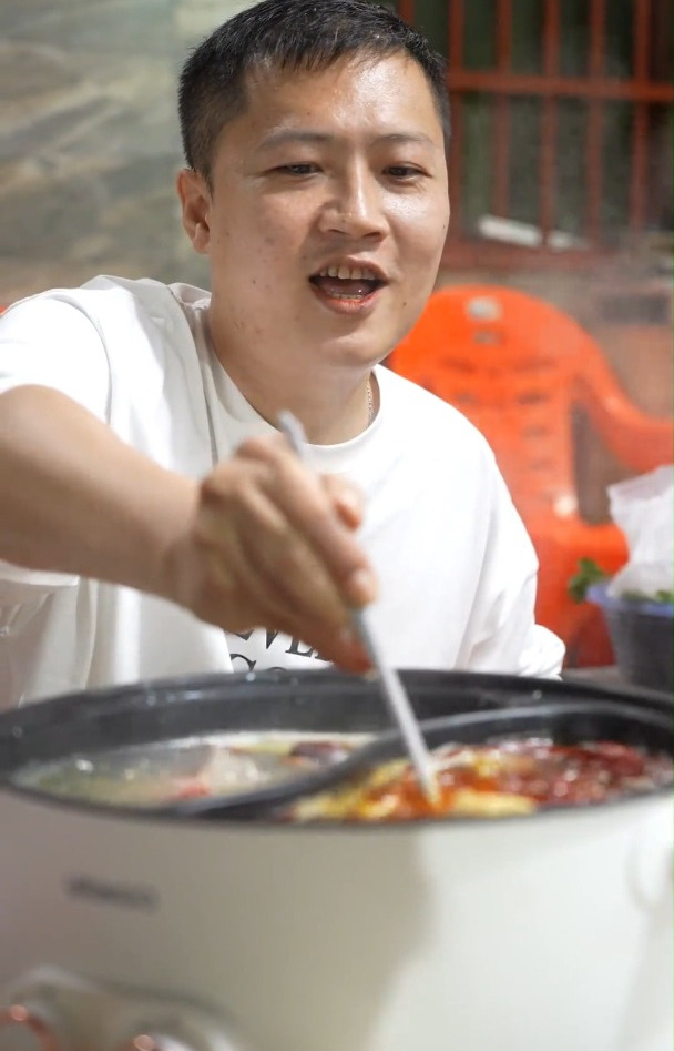 天气降温了,最适合打火锅了,火锅底料就要自己做