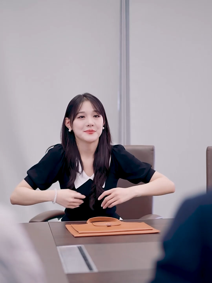 救命!老爸竟是我同事 02