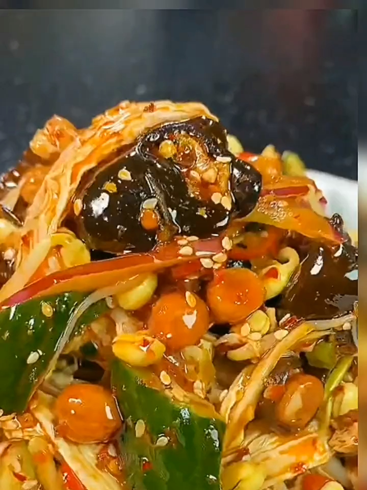 家常菜谱1000道:简简单单的做个凉拌菜,夏天一餐就这样搞定了